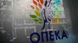 Επιδόματα μέσω προπληρωμένης κάρτας: Ποιοι πρέπει να την εκδώσουν μέχρι σήμερα και ποιο είναι το «πέναλτι»
