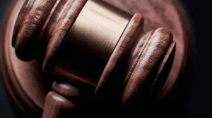 «Βροχή» πλειστηριασμών από την εφορία