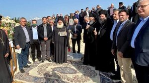 Συγκίνηση στη θεμελίωση του Προφήτη Ηλία στον λόφο του Αρκαλοχωρίου