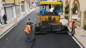 Ξεκινούν εκτεταμένες ασφαλτοστρώσεις σε δρόμους του Δήμου Ηρακλείου