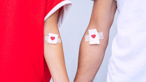 Το καλύτερο πασχαλινό δώρο από Κρητικούς στις δύο γωνιές του κόσμου!