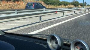 Παίζουν τη ζωή τους "κορώνα-γράμματα" στην Εθνική Οδό