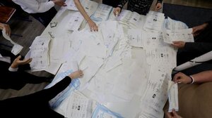 Ουγγαρία: Ο Όρμπαν προηγείται με 60% έναντι 29% της ενωμένης αντιπολίτευσης