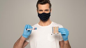 Κορωνοϊός: 2.501 νέα κρούσματα, 10 θάνατοι, 119 διασωληνωμένοι