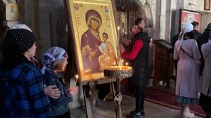 Γιορτάζοντας μαζί στο ίδιο σπίτι το Ορθόδοξο Πάσχα και το Ραμαζάνι