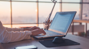 Θετικά τα πρώτα αποτελέσματα της τετραήμερης εβδομάδας εργασίας στην Βρετανία