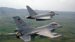 Ελληνοτουρκικά: Μπαράζ προκλήσεων στο Αιγαίο