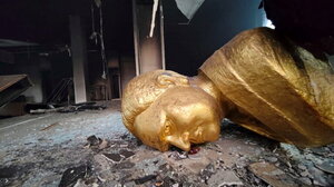 Σρι Λάνκα: Ορκίστηκε νέος πρωθυπουργός στην σκιά των πολύνεκρων επεισοδίων