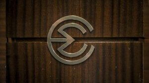 ΕΣΗΕΑ: Διαγραφή Στέφανου Κασιμάτη για 2 χρόνια