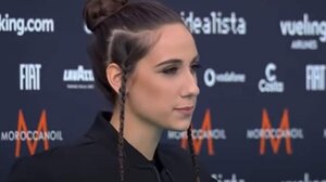 Eurovision 2022: Η εκπρόσωπος της Β. Μακεδονίας πέταξε κάτω τη σημαία της χώρας