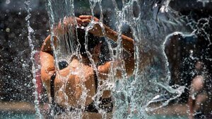  Ο πρώτος καύσωνας του φετινού καλοκαιριού στην Ισπανία