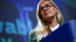 ΕΕ: Η πληρωμή σε ρούβλια αποτελεί παραβίαση των κυρώσεων