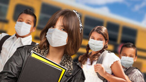 Χωρίς σελφ τεστ, αλλά με μάσκες η επιστροφή στα σχολεία