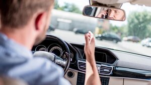 Οδική Ασφάλεια: Mειώνονται τα όρια ταχύτητας, αυστηρότεροι έλεγχοι, τσουχτερά πρόστιμα