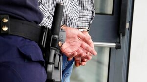 "Ετοιμοπόλεμος"... έγινε τσακωτός από τους αστυνομικούς