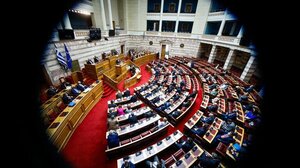 Οι ΗΠΑ, η αμυντική συμφωνία και ο λαϊκισμός