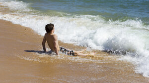 Μελτέμια και σκαμπανεβάσματα του υδραργύρου το Σαββατοκύριακο 