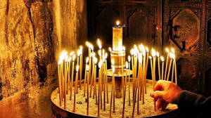 Και φασαριόζα και αμετανόητη! Πιστή κάνει "άνω κάτω" το Μοναστήρι