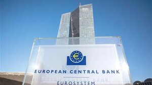 ΕΚΤ: Ανθεκτικές οι τράπεζες της Ευρωζώνης - "Καμπανάκι" για την αγορά ακινήτων