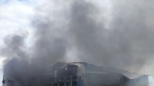 Πτολεμαίδα: Μεγάλη φωτιά σε επιχείρηση οικοδομικών υλικών 