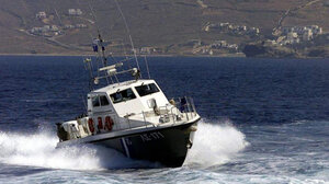 Ιστιοφόρο με Τούρκους διακινητές προσπάθησε να εμβολίσει σκάφος του λιμενικού