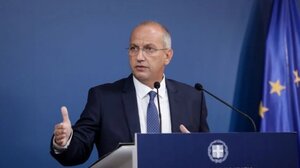 Οικονόμου σε Τσίπρα: Η κυβέρνηση ούτε θριαμβολογεί, ούτε θεωρητικολογεί