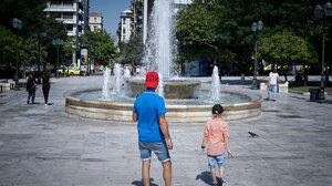 Κορωνοϊός: Την ανιούσα πήραν ξανά τα κρούσματα - 12.537 νέες μολύνσεις, 14 θάνατοι, 96 διασωληνωμένοι 