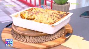 Ο Τίμος Ζαχαράτος μάς φτιάχνει λαζάνια με μελιτζάνες και τυριά!