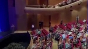 Κωνσταντινούπολη: Πρωτοφανής διαμαρτυρία κατά της Εμινέ Ερντογάν