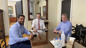 Στον Θ.Σκυλακάκη για τα έργα της Κρήτης, ο Περιφερειάρχης