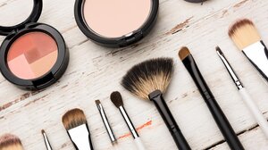 Σαρώνουν την αγορά τα «μαϊμού» καλλυντικά και αρώματα - Αυξήθηκαν οι δερματίτιδες