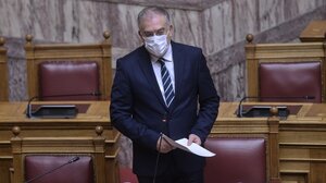 Αντιπαράθεση Θεοδωρικάκου - Φίλη για την πανεπιστημιακή αστυνομία