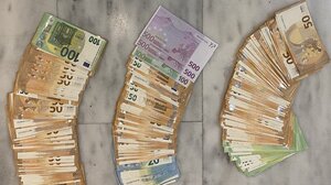 Κύκλωμα τοκογλυφίας: Διακινηση εκατοντάδων χιλιάδων ευρώ, 8 συλλήψεις