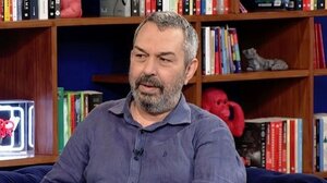 Στο νοσοκομείο ο Χρήστος Χατζηπαναγιώτης - Ακυρώθηκαν οι παραστάσεις 