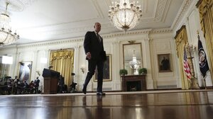 Η ηλικία του προέδρου Τζο Μπάιντεν, ταμπού που αρχίζει να σπάει στην παράταξή του