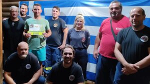 Φωτιά: Ρουμάνος πυροσβέστης επέστρεψε για διακοπές στην Εύβοια – Πέρυσι έσβηνε τις πυρκαγιές