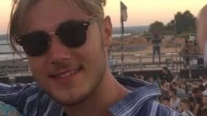 Τραγωδία στα Σπάτα: Κατεπείγουσα εισαγγελική έρευνα για το θάνατο του 21χρονου Βρετανού