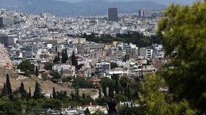 Επιστρέφει η νομιμοποίηση για τα μεγάλα αυθαίρετα