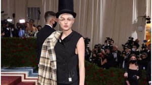 Έμα Κόριν: Η πριγκίπισσα Νταϊάνα του «The Crown» είναι το πρώτο non binary άτομο σε εξώφυλλο της Vogue