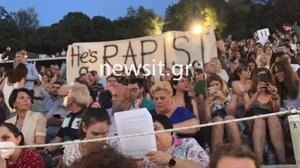 Δημήτρης Λιγνάδης: Σήκωσαν ακόμη ένα πανό στην Επίδαυρο 