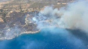 Σε ύφεση η φωτιά στο Ροδάκινο - Ισχυροί άνεμοι στην περιοχή 