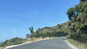 Συντήρηση και ανακατασκευή οδοστρώματος στο επαρχιακό δίκτυο Φουρνέ-Λάκκοι και Κακόπετρο-Μεσαύλια 