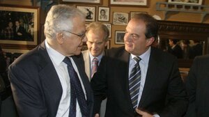 Ο Καραμανλής είναι εδώ… κι έρχεται στην Κρήτη!