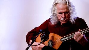 Ο Ρος Ντέιλι γιορτάζει τα 40 χρόνια λειτουργίας του «Λαβύρινθου» στο Ηρώδειο! 