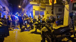 «Βεντέτα» οικογενειών Ρομά - Τα έκαναν «γυαλιά-καρφιά» για τον έρωτα 18χρονης με 19χρονο