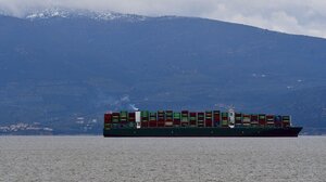 Εισροή υδάτων σε φορτηγό πλοίο δυτικά της Πύλου - Περισυνελέγη το πλήρωμα