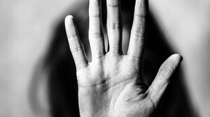 Θύματα ξυλοδαρμού σύντροφος και κόρη - Συνελήφθη 66χρονος