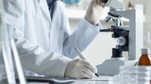 Εμπορικά συμφέροντα καθοδηγούν συχνά τη φροντίδα και την έρευνα για τον καρκίνο