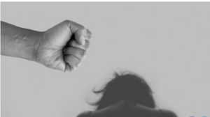 “Κραυγή” απόγνωσης από μητέρα- “Κακοποιεί την κόρη μου και της δίνει ναρκωτικά”