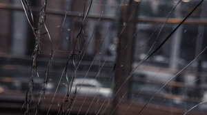 Η Πανελλήνια Ομοσπονδία Εμπόρων και Βιοτεχνών Υαλοπίνακων καταδικάζει κάθε ανεύθυνη τοποθέτηση υαλοπίνακα